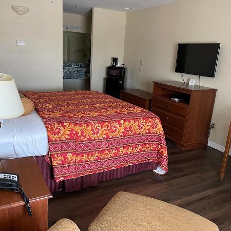 Riviera Inn And Suites 外观 照片