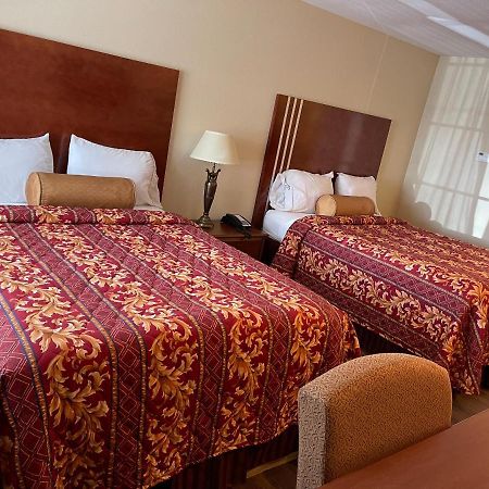 Riviera Inn And Suites 外观 照片