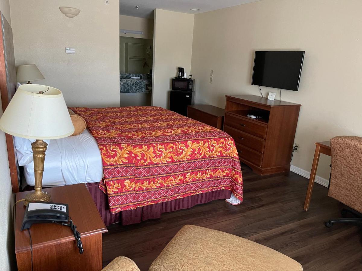 Riviera Inn And Suites 外观 照片