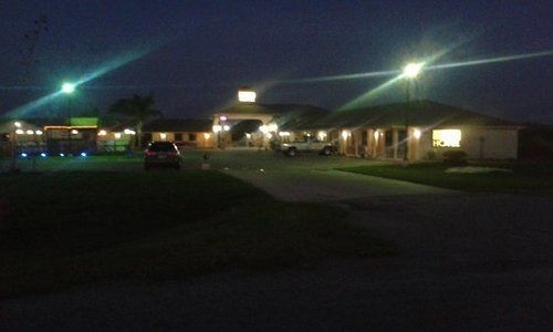 Riviera Inn And Suites 外观 照片